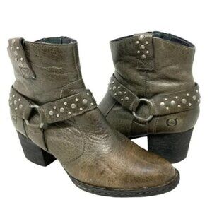 Born Slater Studded Distressed Leather Ankle Boots - Size 6